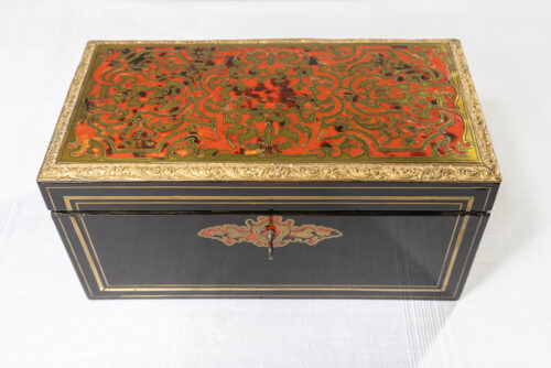 Boîte à thé en marqueterie Boulle – XIXᵉ siècle